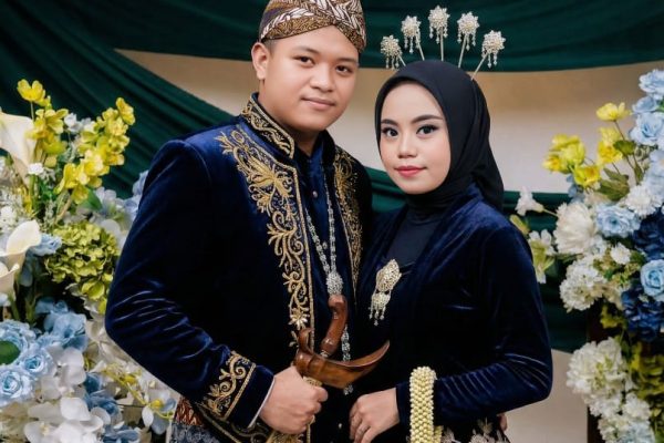 2ca064df-b5af-48ea-b4b4-06d6085be4bc-1