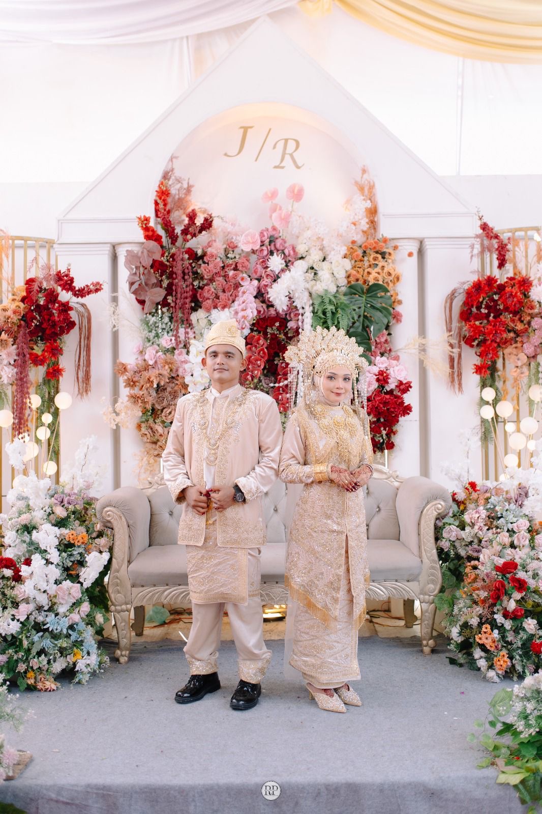 c17165db-ddc4-4e4e-9fe4-28a34491ee31-1